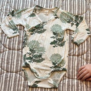 Kate Quinn side open long sleeve bodysuit